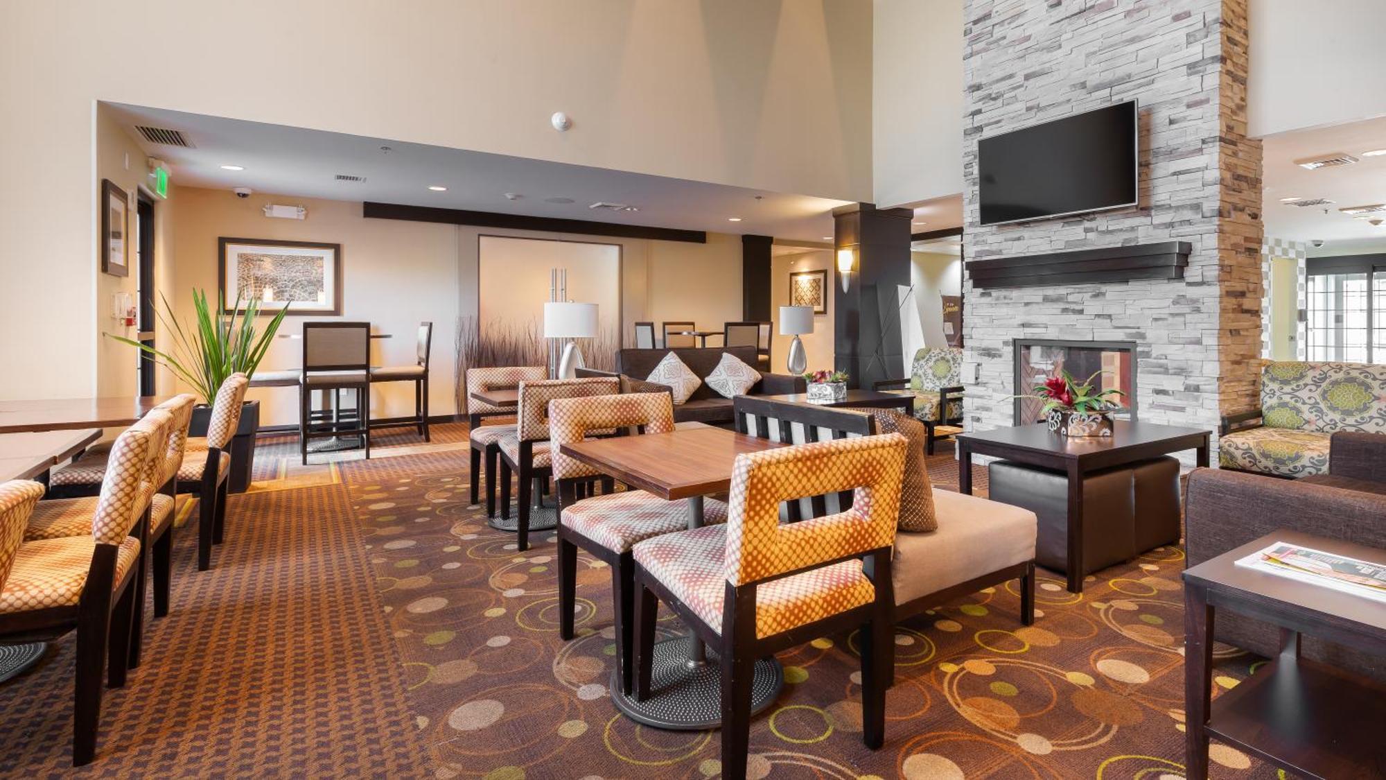 Staybridge Suites Chihuahua By Ihg Zewnętrze zdjęcie